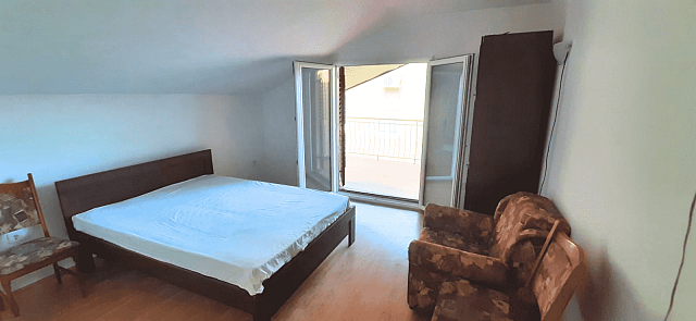 Spacious 85m2 apartment with 3 bedrooms and sea view in Herceg Novi — photo 4